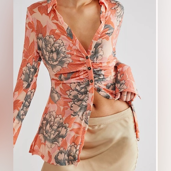 ▪️Free People Lucky Shirtee Floral Mesh Button Down Top Peach Bloom - Picture 2 of 13